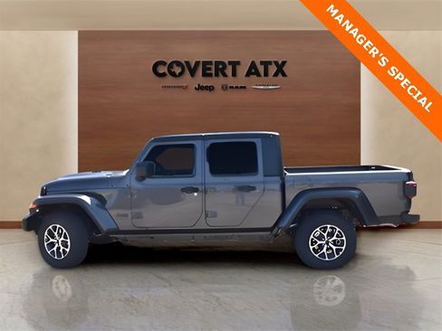 New 2025 Jeep Gladiator Sport image 2