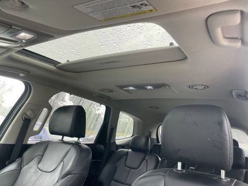 Used 2022 Kia Telluride EX w/ EX Premium Package AWD/4WD image 22