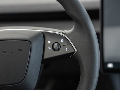 Used 2025 Tesla Model 3 RWD image 21