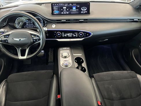 Used 2022 Genesis GV70 3.5T Sport w/ Sport Prestige Package AWD/4WD image 10