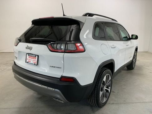 Used 2022 Jeep Cherokee Limited w/ Elite Package AWD/4WD image 9