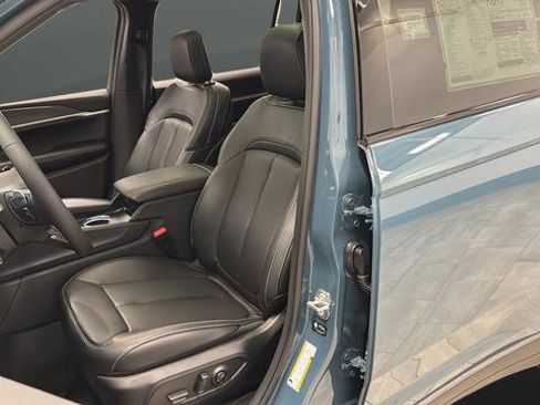 New 2026 Jeep Grand Cherokee L Limited image 9