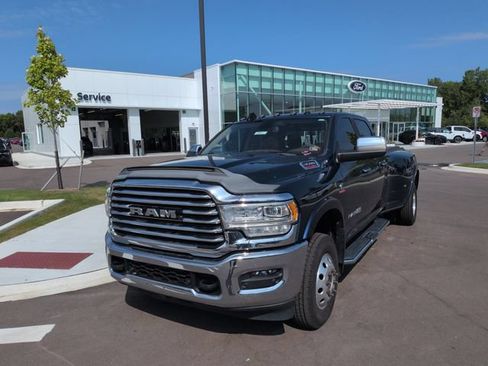 Used 2022 RAM 3500 Limited w/ Max Tow Package AWD/4WD image 1