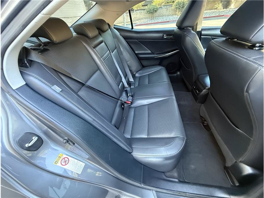 Used 2015 Lexus IS 250 RWD image 22