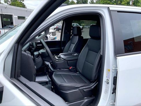 Used 2024 Chevrolet Silverado 2500 W/T w/ WT Convenience Package AWD/4WD image 10
