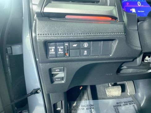 Certified 2023 Honda Odyssey Sport image 16