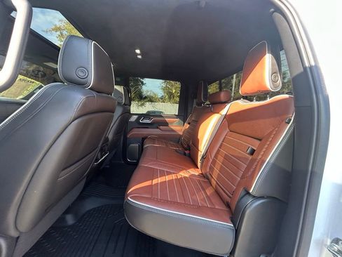 Used 2025 GMC Sierra 2500 Denali Ultimate w/ Max Trailering Package image 14