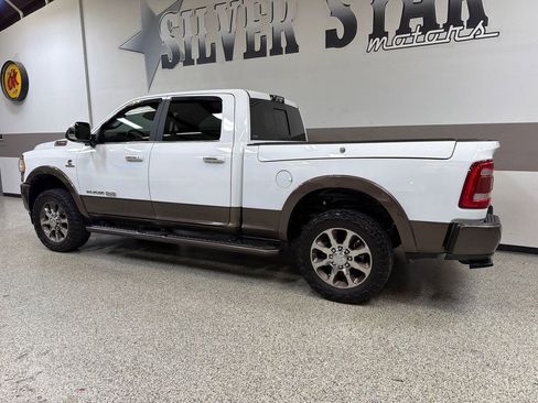 Used 2022 RAM 2500 Limited AWD/4WD image 6