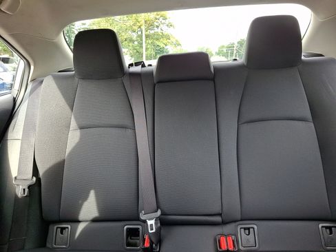 Used 2021 Toyota Corolla LE FWD image 19
