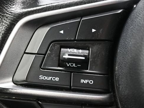 Used 2020 Subaru Forester Premium AWD/4WD image 27
