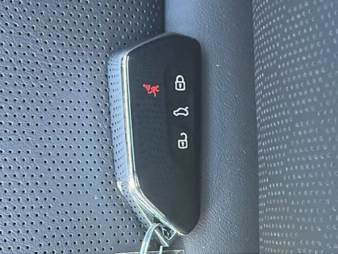 New 2026 Volkswagen ID.4 Pro S Plus AWD/4WD image 29