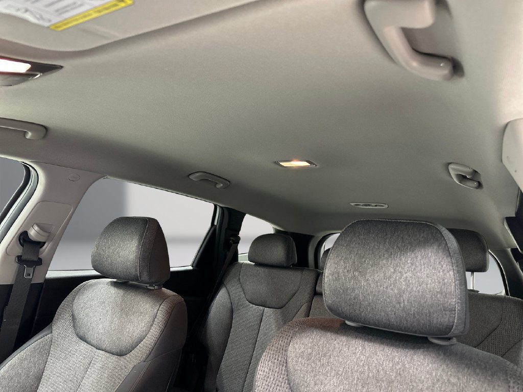 Certified 2023 Hyundai Santa Fe SEL FWD image 18