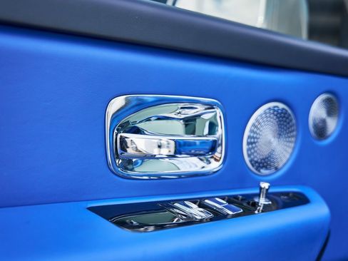 Used 2023 Rolls-Royce Cullinan Black Badge w/ Driver's Package image 32