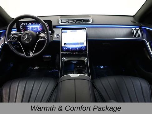 Used 2022 Mercedes-Benz S 580 4MATIC Sedan w/ AMG Line Package image 12