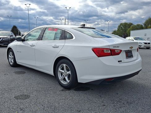 Used 2017 Chevrolet Malibu LS image 5