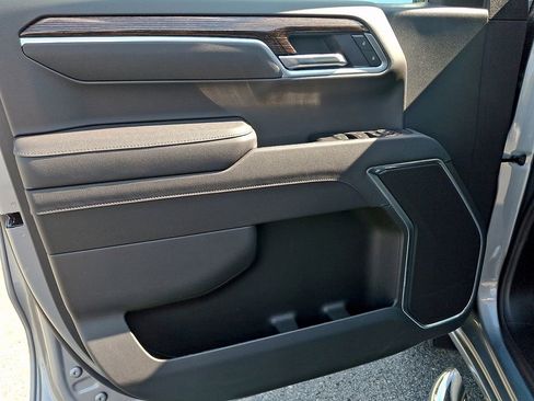 New 2026 GMC Sierra 1500 SLE image 8