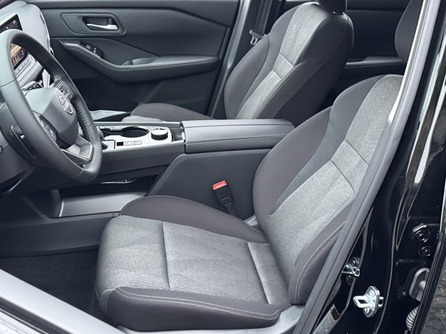 New 2026 Nissan Rogue SV w/ Cold Weather Package AWD/4WD image 22