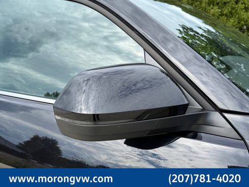 Used 2024 Volkswagen Atlas Cross Sport SE w/ Panoramic Sunroof Package AWD/4WD image 9