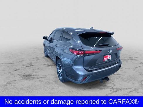 Certified 2023 Toyota Highlander XLE image 8