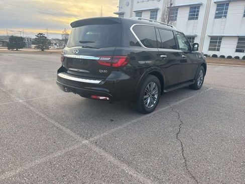 Used 2022 INFINITI QX80 Luxe w/ Cargo Package image 4