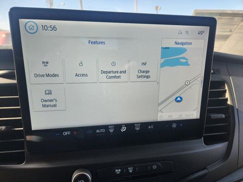 Used 2023 Ford E-Transit Medium Roof image 21