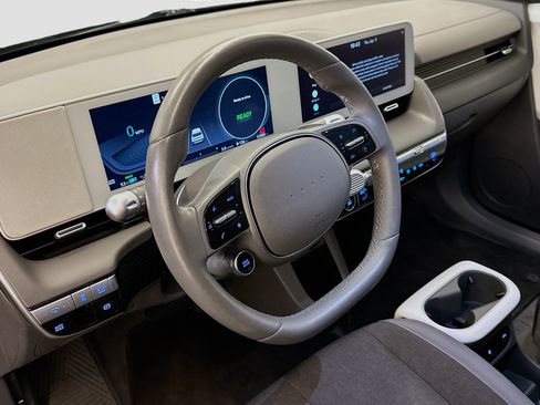 Used 2024 Hyundai Ioniq 5 SEL image 18