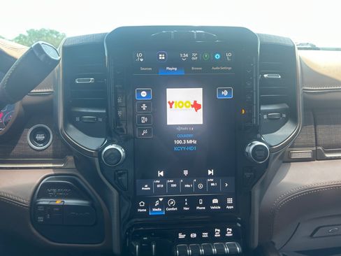Used 2022 RAM 2500 Limited AWD/4WD image 15