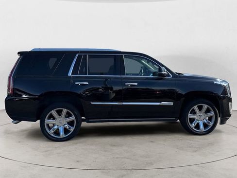 Used 2019 Cadillac Escalade Premium Luxury AWD/4WD image 6