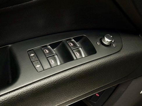 Used 2015 Audi Q7 3.0T Premium Plus w/ Premium Plus Package AWD/4WD image 11