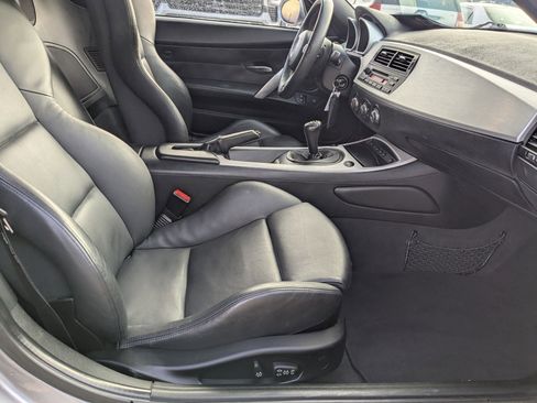 Used 2006 BMW M Roadster image 18