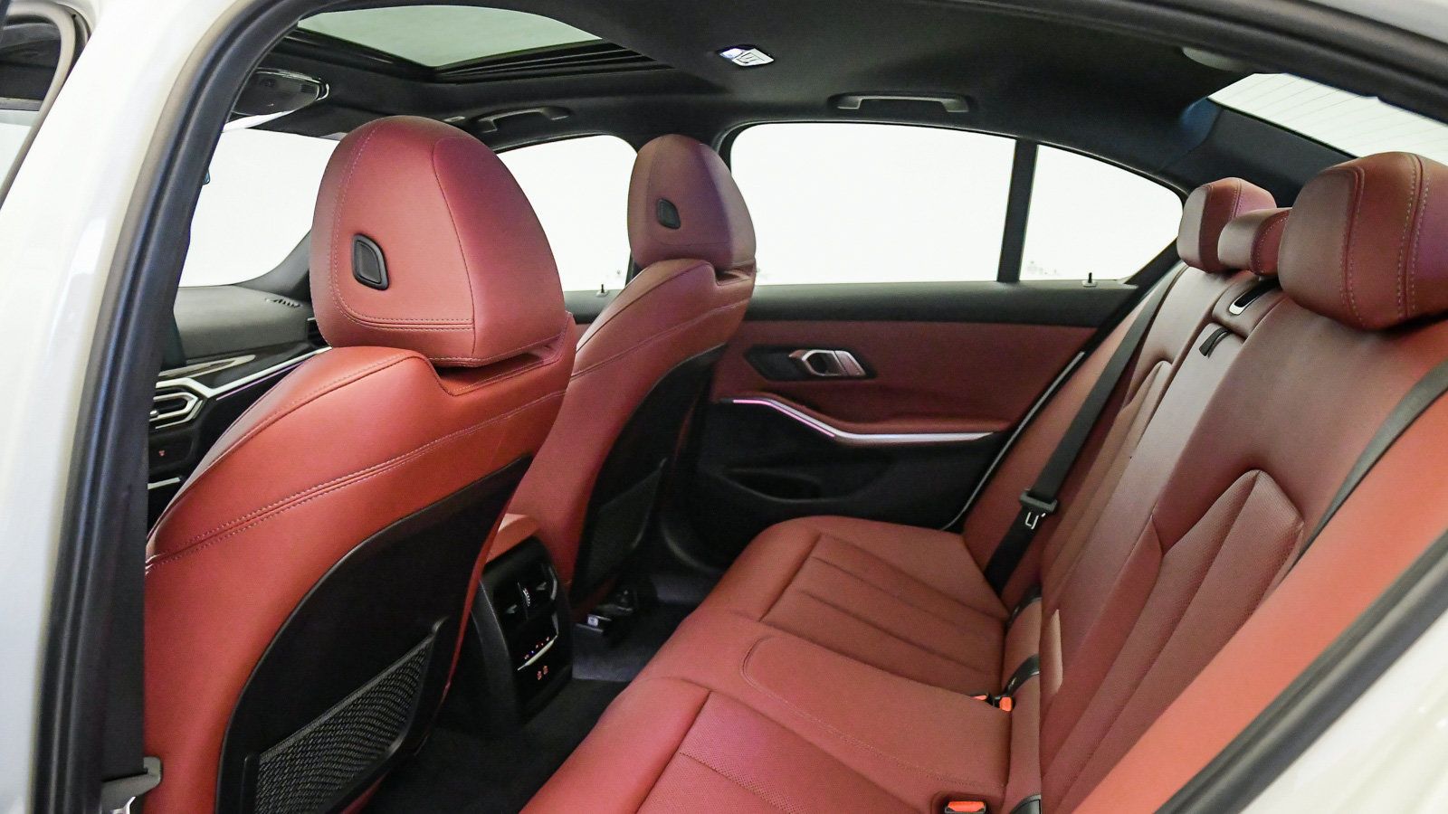 Used 2023 BMW 330i Sedan w/ Premium Package RWD image 18
