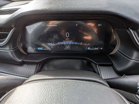 Used 2024 Jeep Grand Cherokee L Laredo image 12