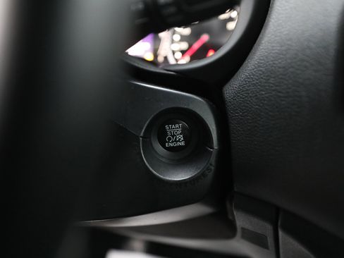 Used 2016 Jeep Renegade Latitude image 22