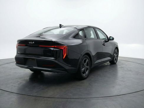 Used 2025 Kia K4 LXS image 9