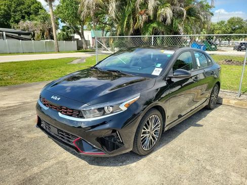 Used 2023 Kia Forte GT-Line w/ GT-Line Technology Package FWD image 2