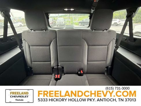 Used 2025 Chevrolet Suburban LS AWD/4WD image 18