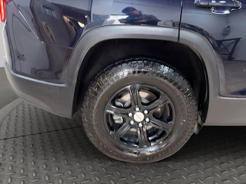 Used 2021 GMC Acadia AT4 w/ Trailering Package AWD/4WD image 25