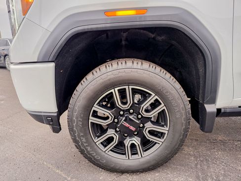 Used 2022 GMC Sierra 3500 AT4 w/ AT4 Preferred Package image 15