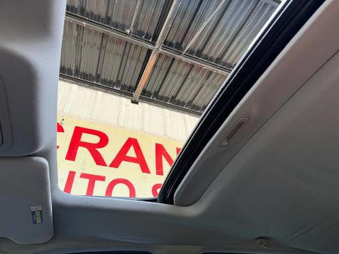 Used 2014 Honda Ridgeline SE image 30