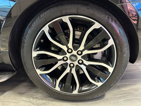 Used 2020 Land Rover Range Rover Sport HSE image 25