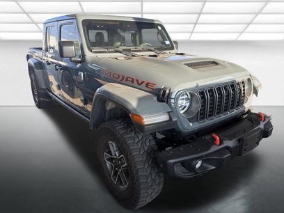 Used 2025 Jeep Gladiator Mojave