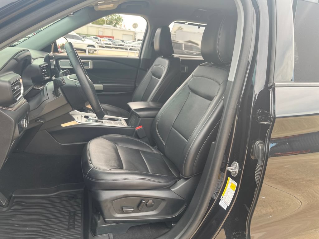 Used 2024 Ford Explorer Limited RWD image 11