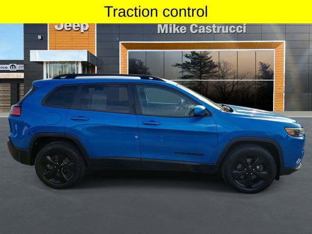 Used 2020 Jeep Cherokee Latitude Plus AWD/4WD image 3