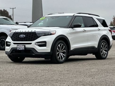 Certified 2022 Ford Explorer ST-Line image 9