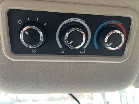 Used 2017 Chevrolet Express 3500 LT w/ LT Preferred Equipment Group image 15