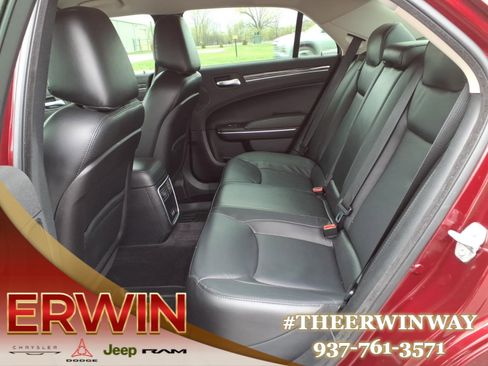 Used 2017 Chrysler 300 Limited w/ 300 Premium Group image 25