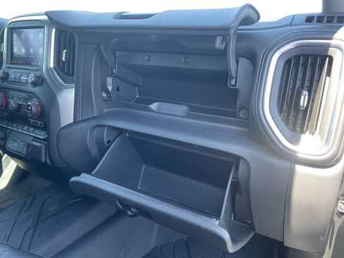 Used 2019 Chevrolet Silverado 1500 LTZ image 41