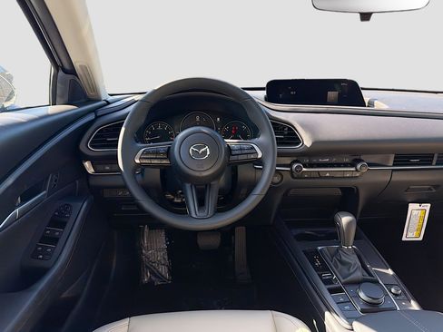 New 2026 MAZDA CX-30 AWD 2.5 S w/ Select Sport Pkg image 17