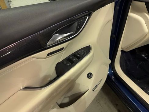 Certified 2022 Buick Envision Essence w/ Technology Package I image 10