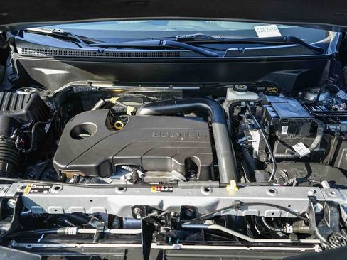 Used 2024 Chevrolet Equinox LT FWD image 26